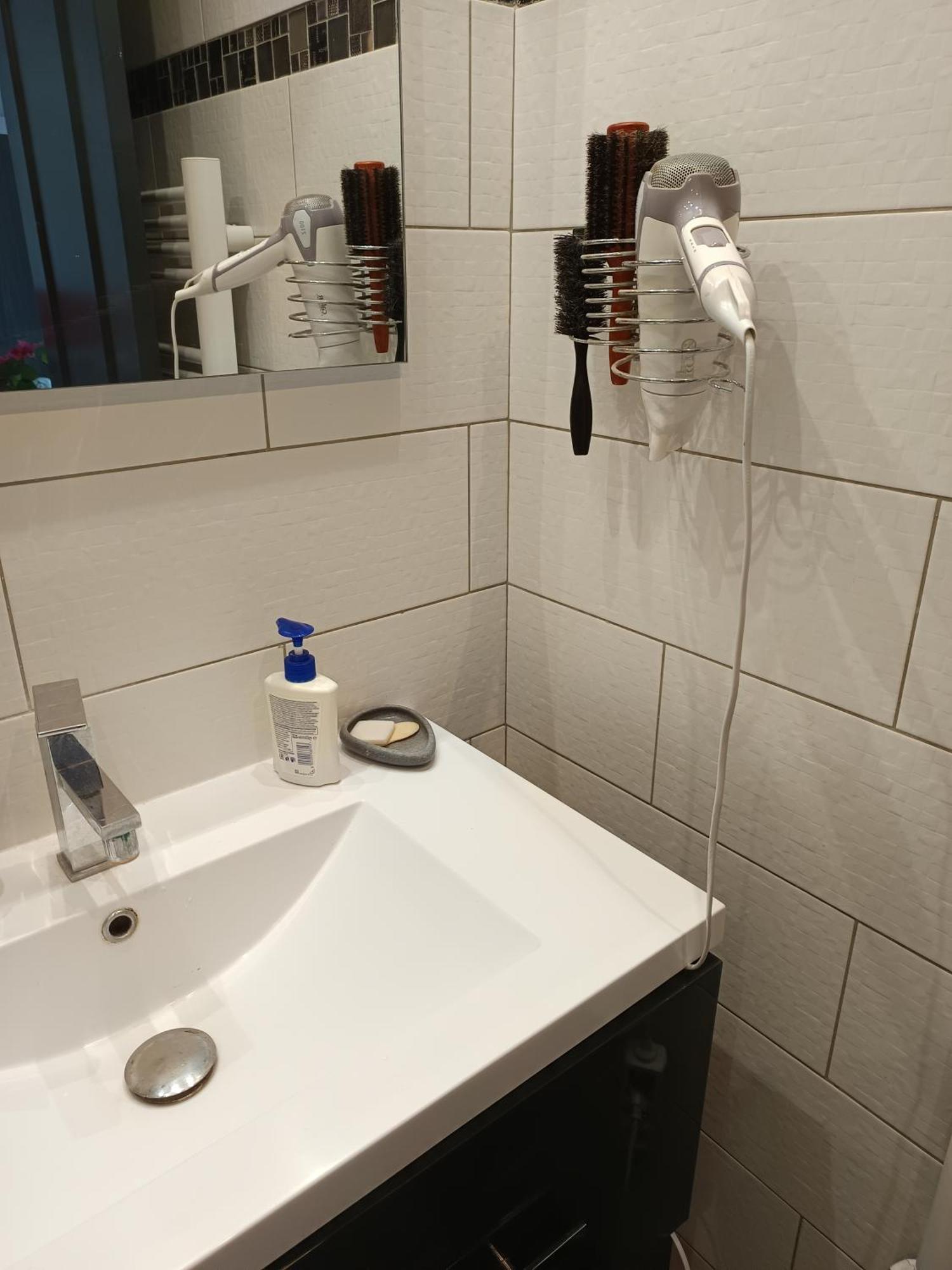 2 Pieces Proche Aeroport Apartment Nice Luaran gambar
